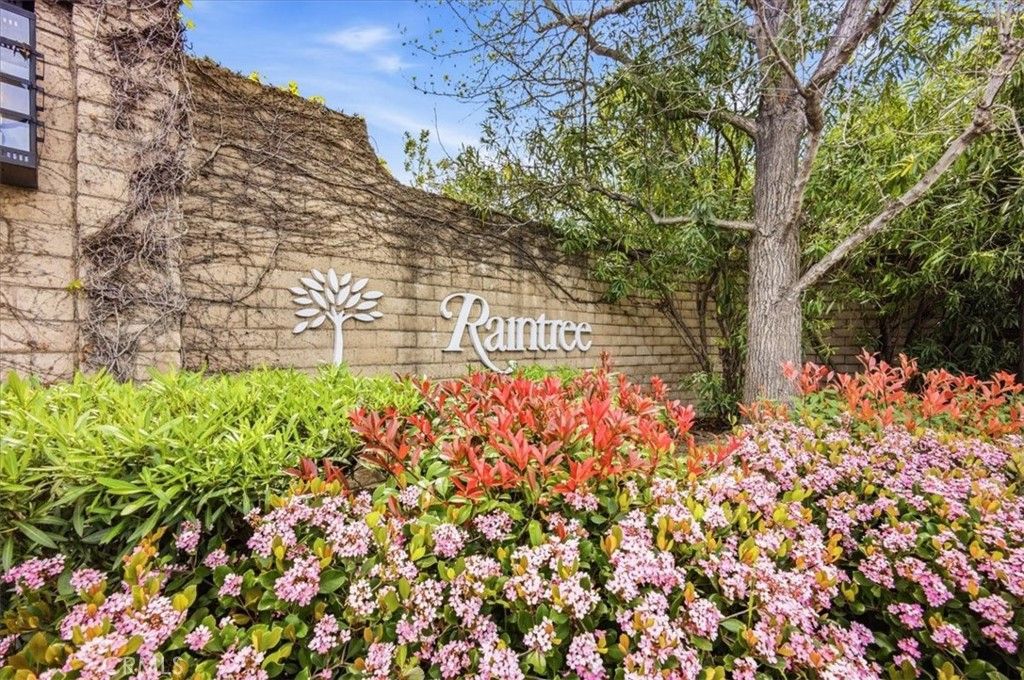 Photo of 3310 Raintree Cir, Culver City, CA 90230 (MLS # CV25245576)