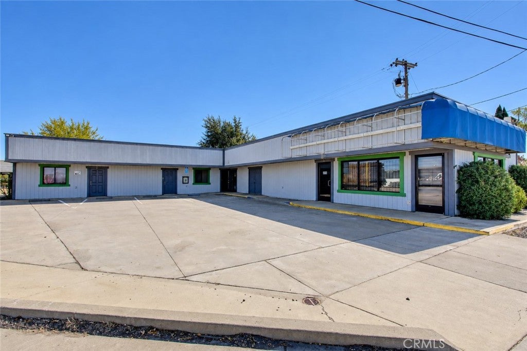 9215 E Highway 140