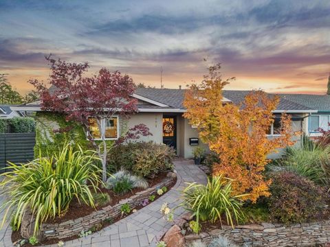 Photo of 3771 Justine Drive, San Jose, CA 95124 (MLS # ML82026088) Photo of 3771 Justine Drive, San Jose, CA 95124 (MLS # ML82026088)