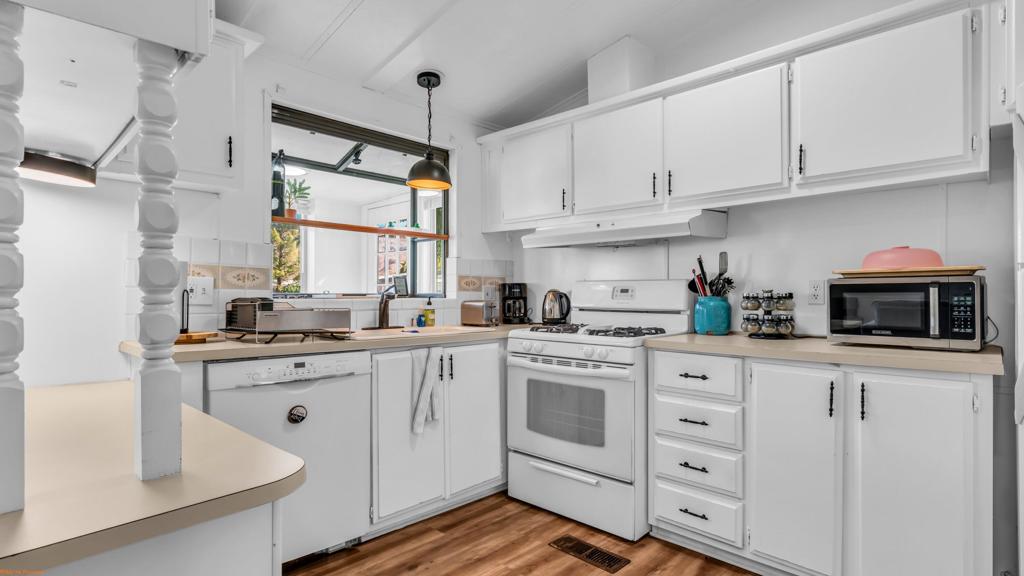 Not Applicable-1 - Manufactured In Park