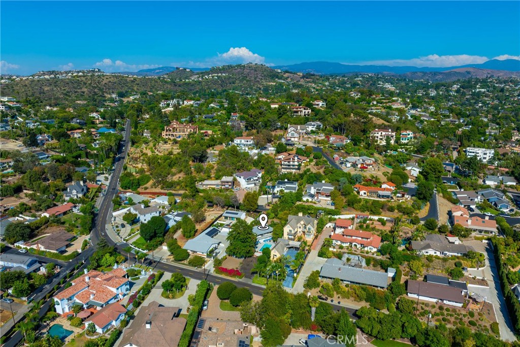 12852 Fairhaven