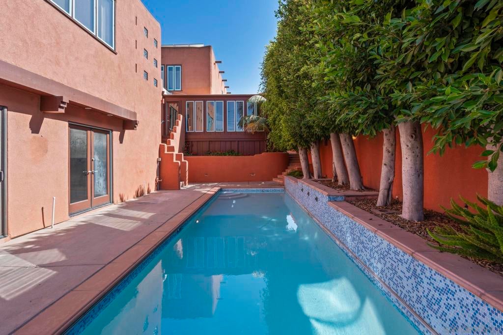 4408 Braeburn Rd RD, San Diego CA 92116