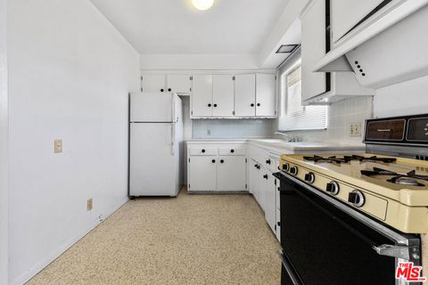 Tiny photo for 1043 S Holt Avenue, Los Angeles, CA 90035 (MLS # 25607081)