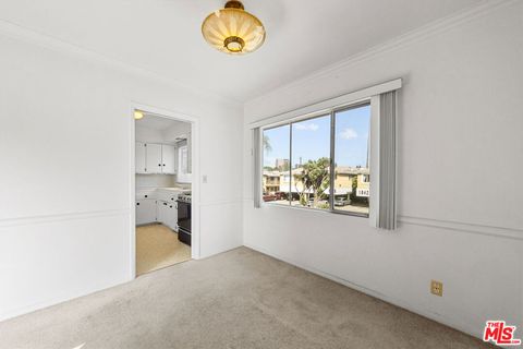 Tiny photo for 1043 S Holt Avenue, Los Angeles, CA 90035 (MLS # 25607081)