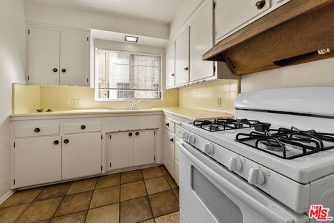 Tiny photo for 1043 S Holt Avenue, Los Angeles, CA 90035 (MLS # 25607081)