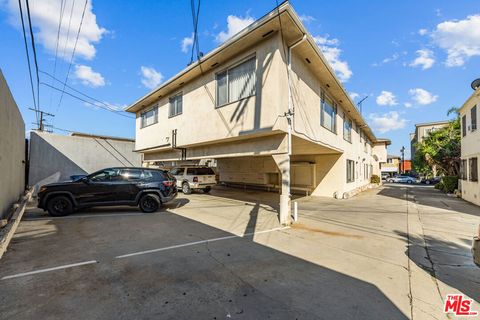 Tiny photo for 1043 S Holt Avenue, Los Angeles, CA 90035 (MLS # 25607081)