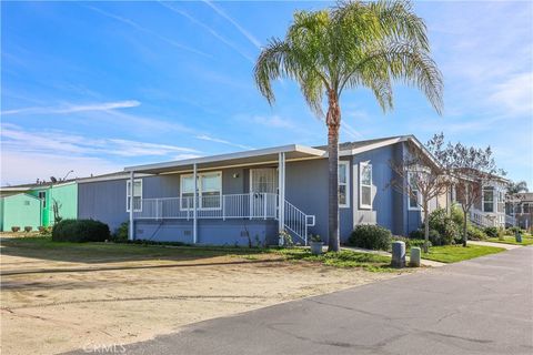 1528 Duke Livingston CA 95334