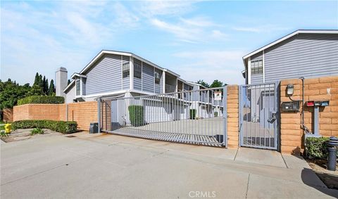 11123 Lyndora Norwalk CA 90650