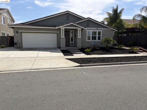 Photo of 809 Ibis Rd RD, Oakley, CA 94561 (MLS # 41149381)