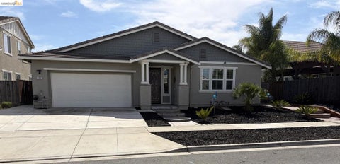 Photo of 809 Ibis Rd RD, Oakley, CA 94561 (MLS # 41149381)