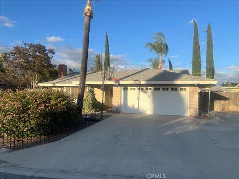 Photo of 372 Village RD, Hemet, CA 92544 (MLS # SW26116807)
