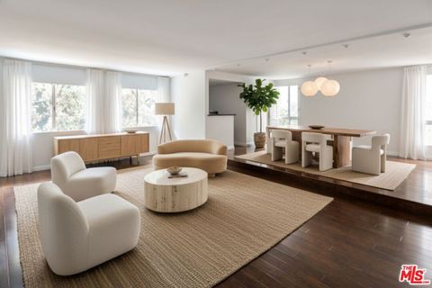 Photo of 2318 Fox Hills Drive #105, Los Angeles, CA 90064 (MLS # 26663499)