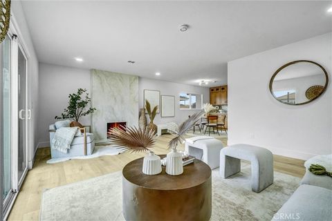 Photo of 15012 Hanover Ln, Huntington Beach, CA 92647 (MLS # OC25235341)