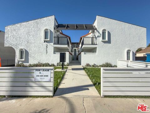 Photo of 2757 Andreo Avenue #11, Torrance, CA 90501 (MLS # 26641819)