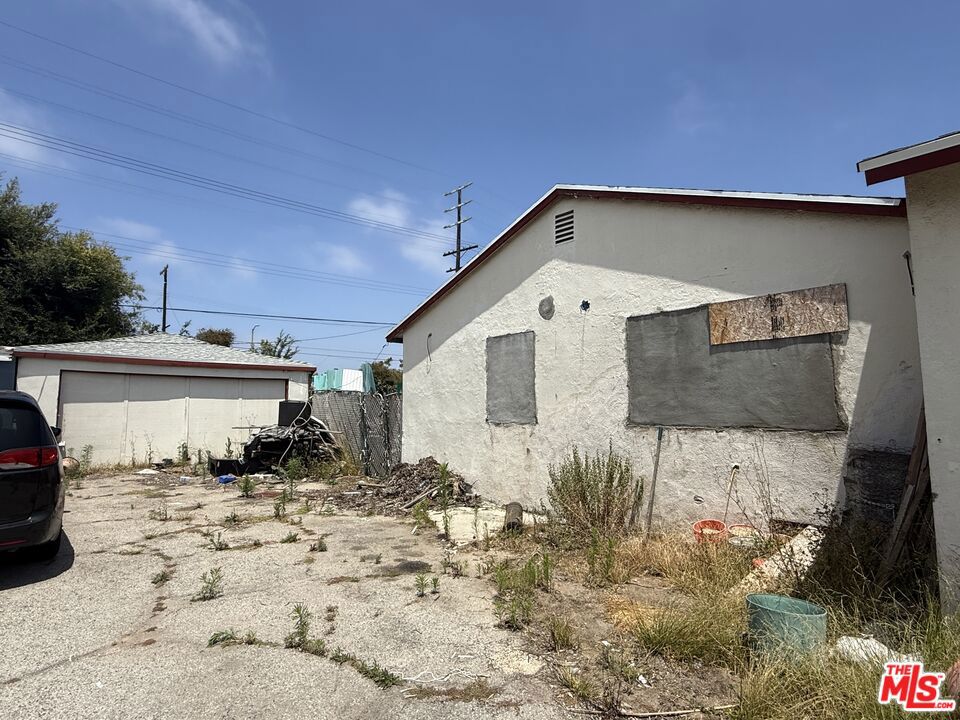 8331 Kittyhawk Avenue