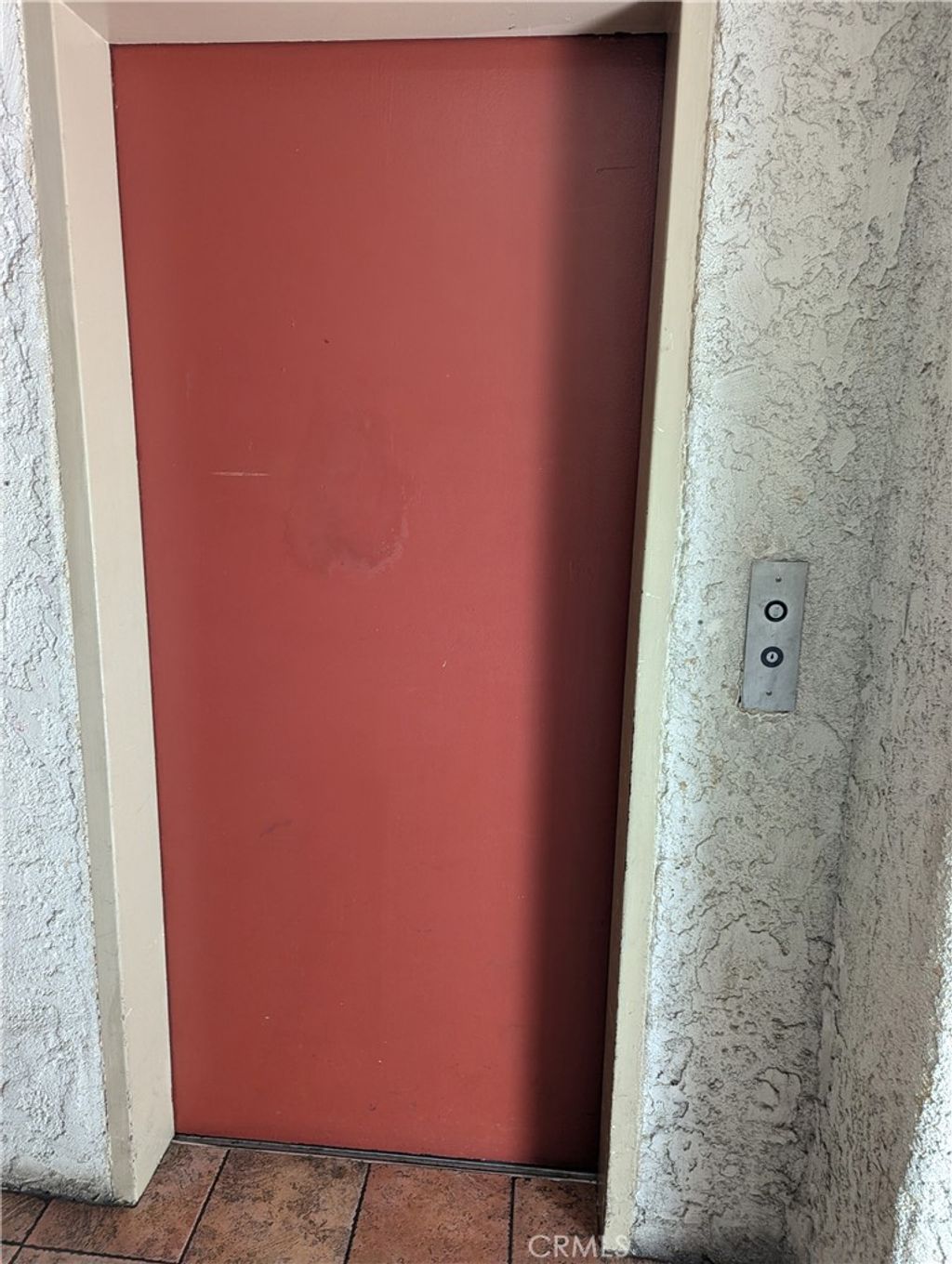 Photo of 18530 Hatteras St Unit 329, Tarzana, CA 91356 (MLS # SR25273695)