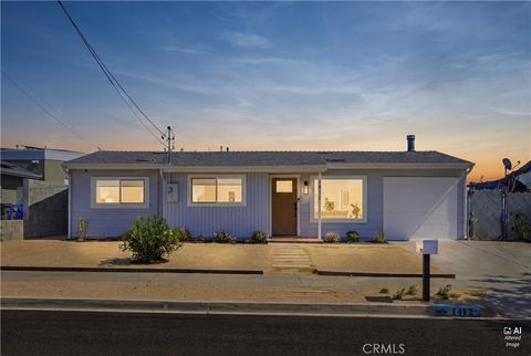 Photo of 1412 San Simeon St, Oceanside, CA 92058 (MLS # OC26045182)