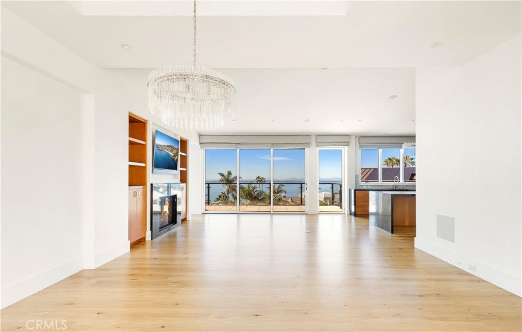 Photo of 420 EMERALD BAY, Laguna Beach, CA 92651 (MLS # LG26057239)