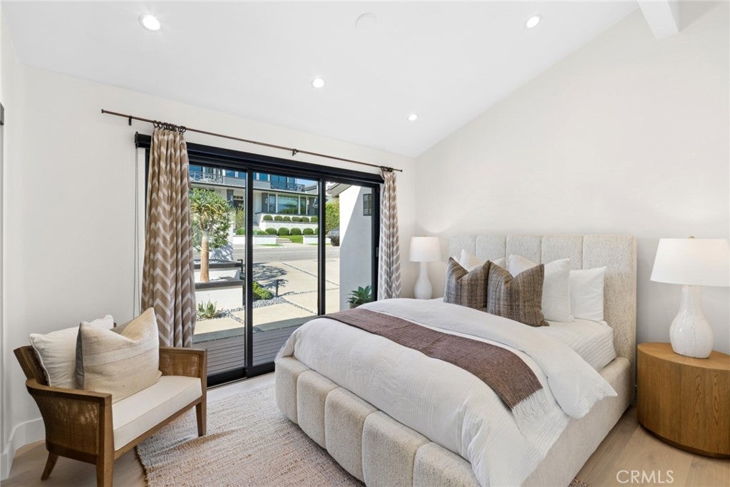 1021 Kings Road, Newport Beach CA 92663 - Photo 21