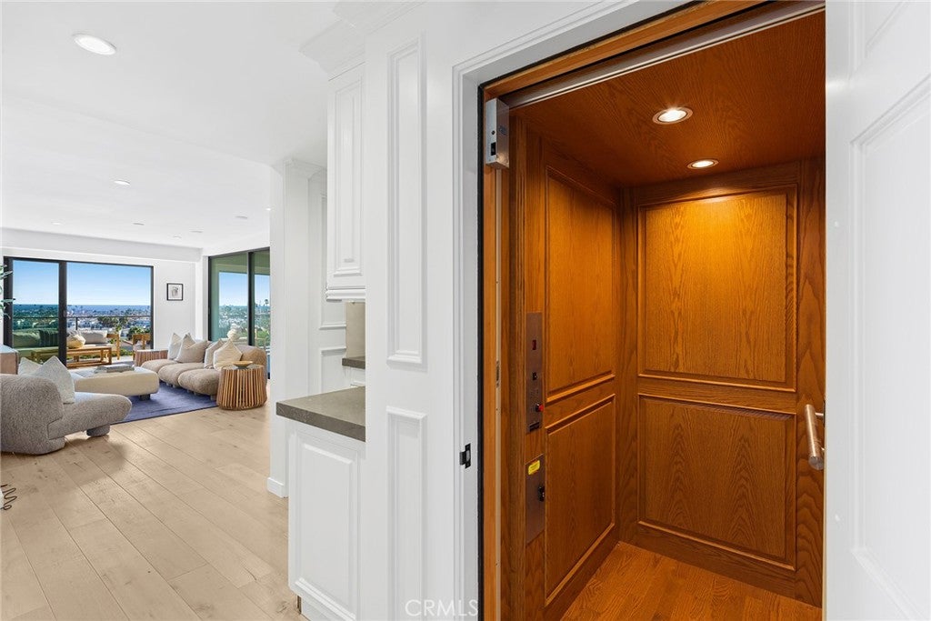 1021 Kings Road, Newport Beach CA 92663 - Photo 26