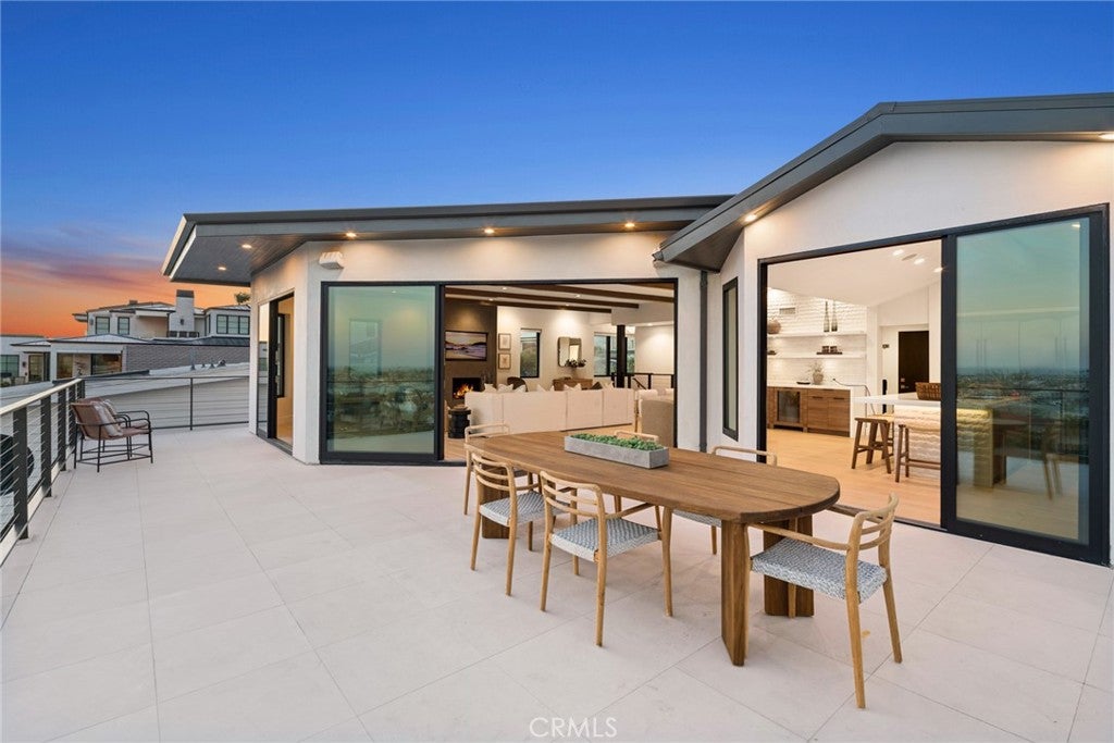 1021 Kings Road, Newport Beach CA 92663 - Photo 16