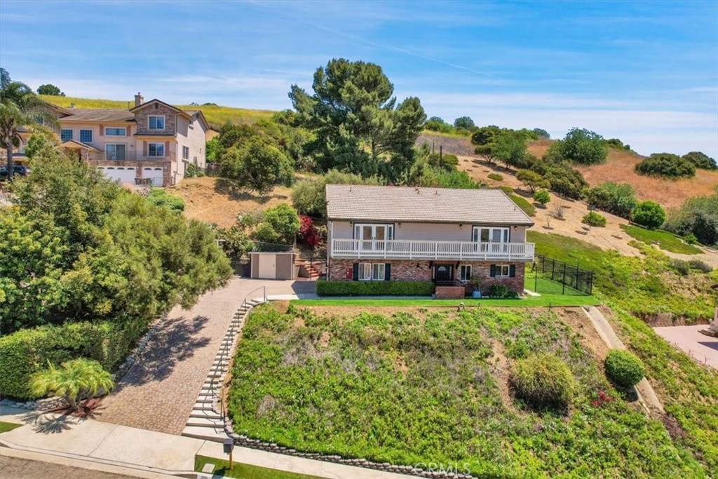 386 Olinda Drive