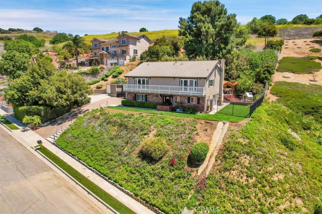 386 Olinda Drive