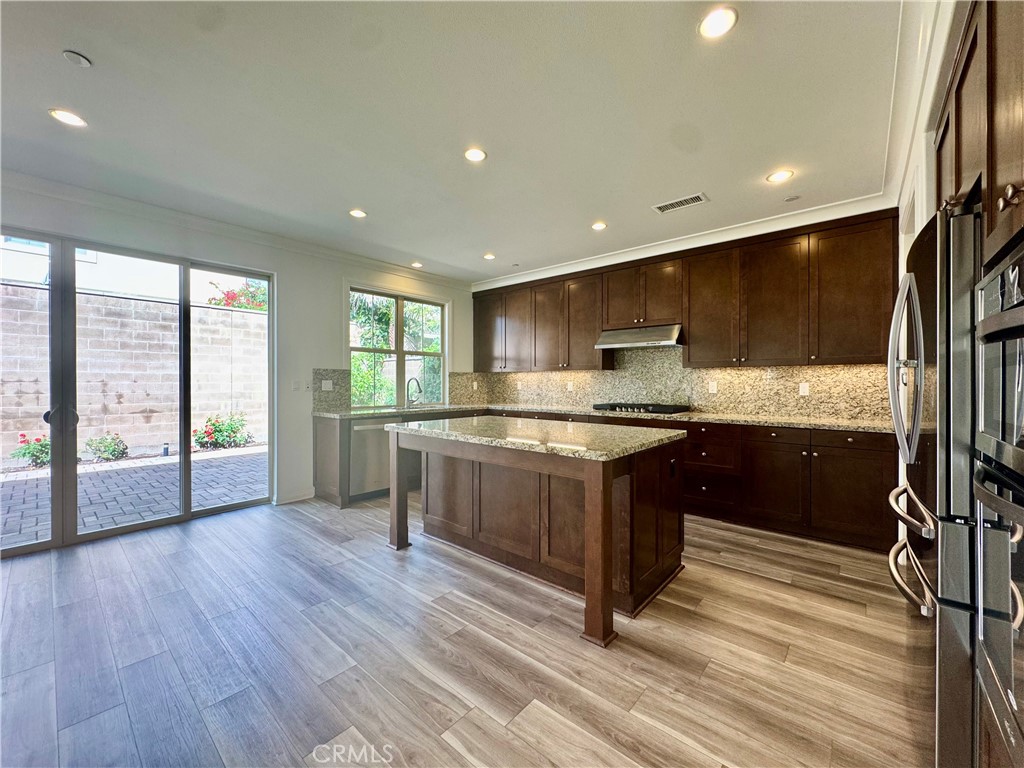 51 Elmdale