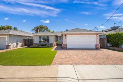 Photo of 20 Robin Way, San Carlos, CA 94070 (MLS # ML82056898)