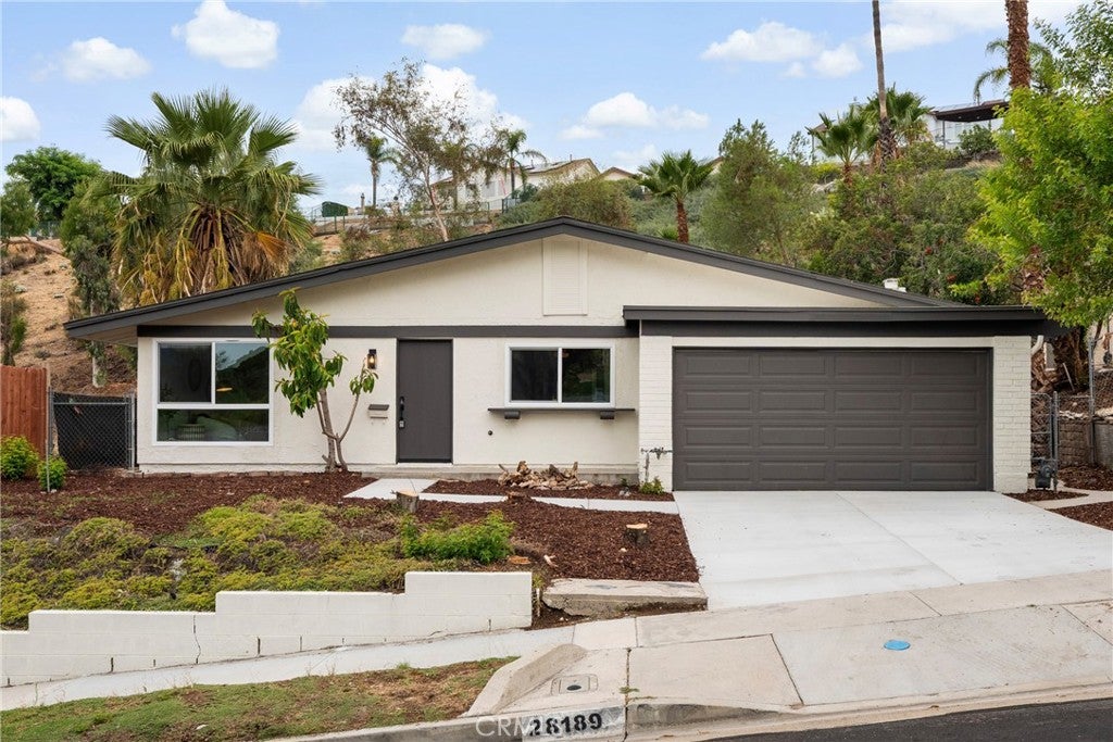 Photo of 28189 Foxlane DR, Canyon Country, CA 91351 (MLS # SR26197955)