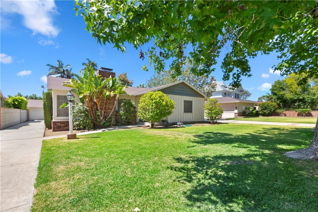 8356 Duarte Road