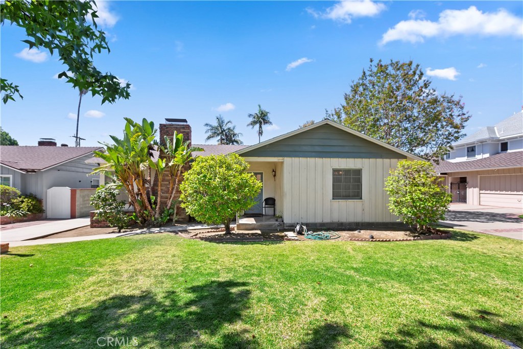 8356 Duarte Road
