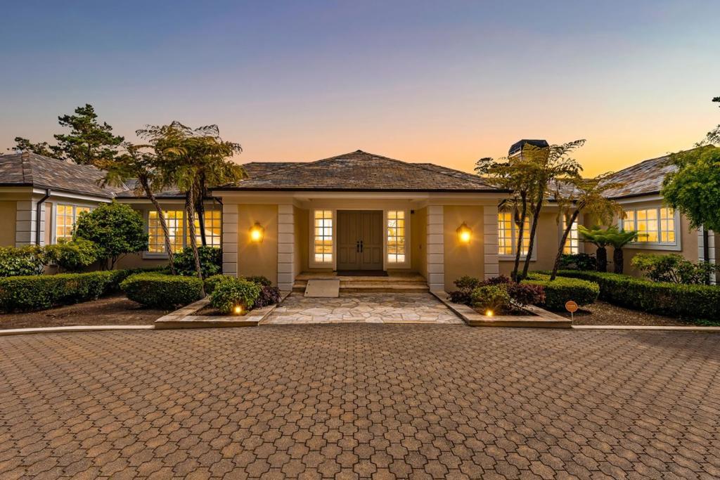 4038 Sunridge Road