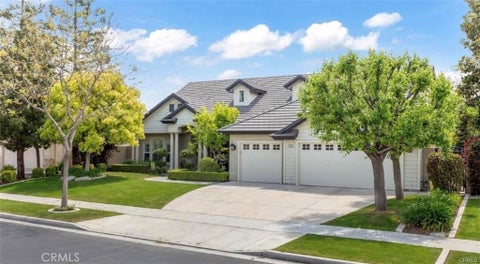 Photo of 10803 Whitburn Street, Bakersfield, CA 93312 (MLS # SR26210018)
