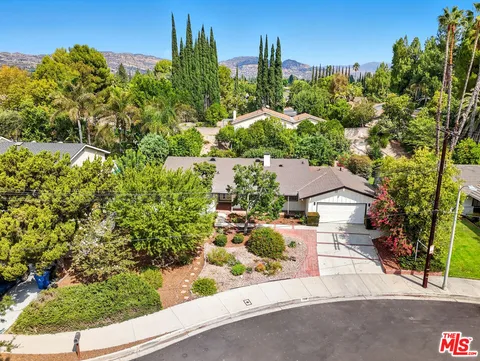 7556 Chaminade Avenue, Canoga Park, CA 91304 - MLS#: 25590527