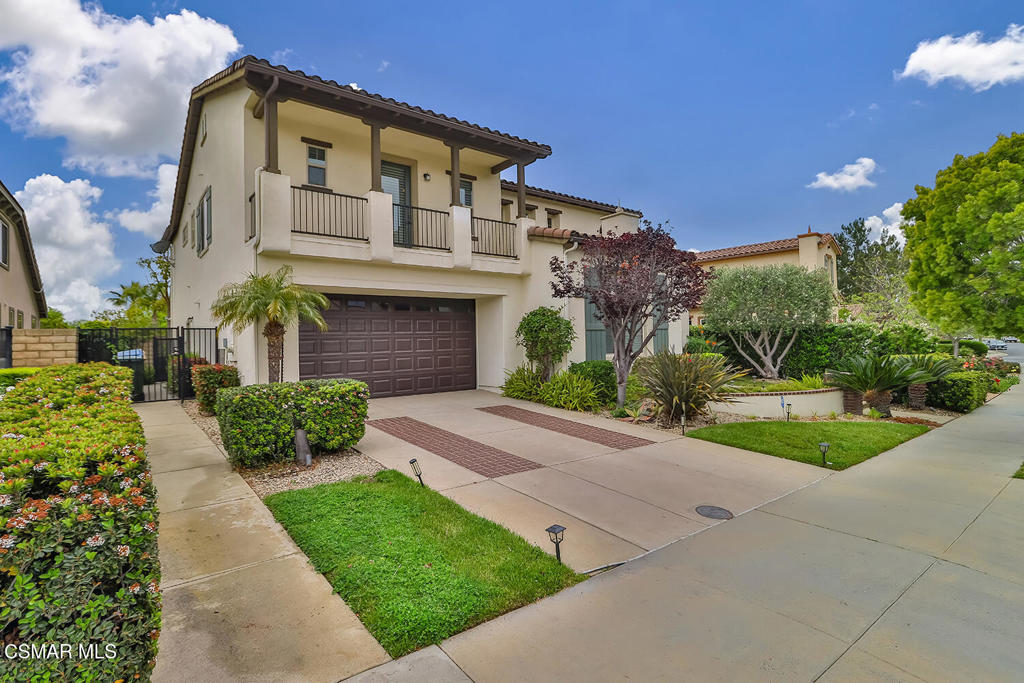 13808 Eaton Hollow Avenue