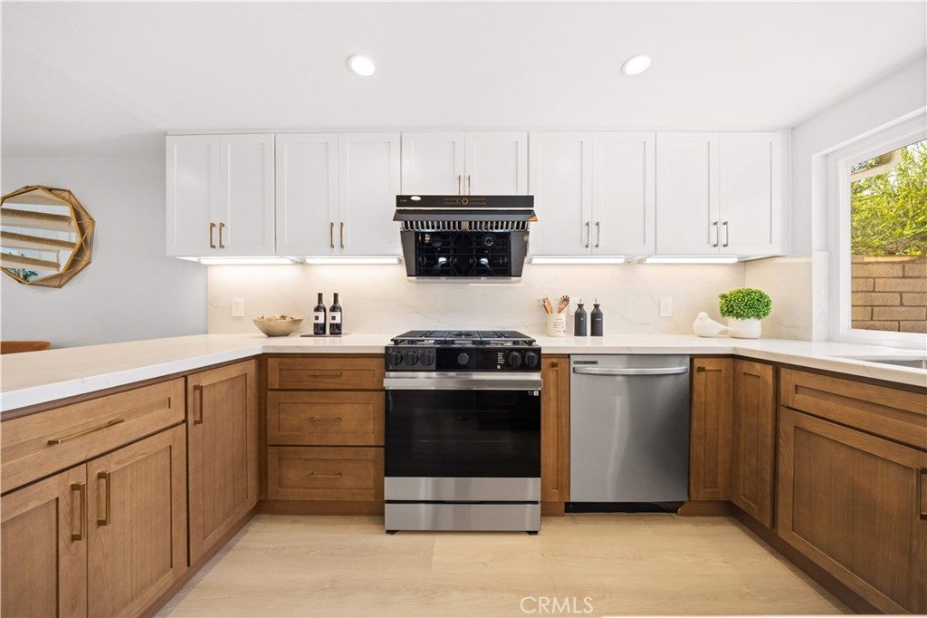 15 Eucalyptus, Irvine CA 92612 - Photo 11