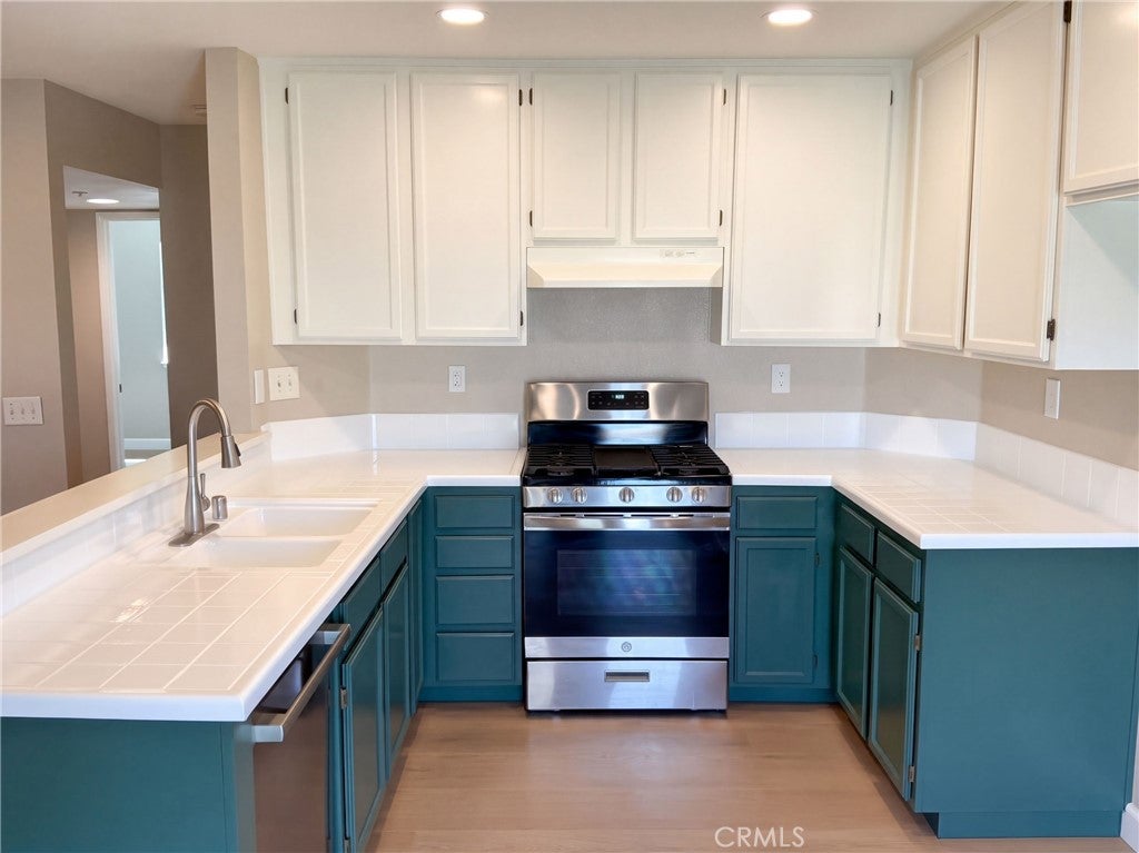 1796 W Carpenter