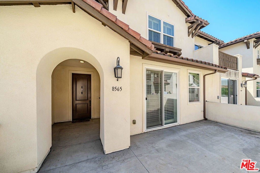 8565 Corsica Lane 9