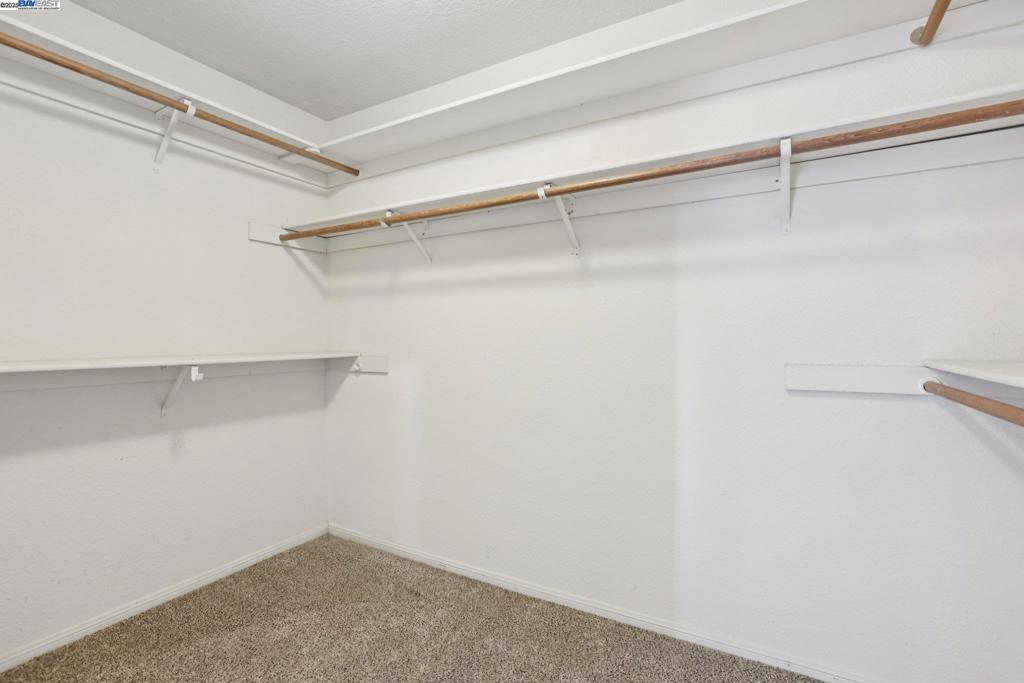 OAKLEY - Residential