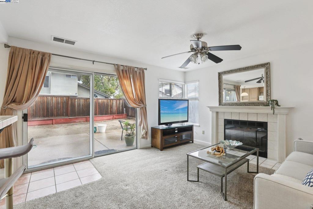 OAKLEY - Residential