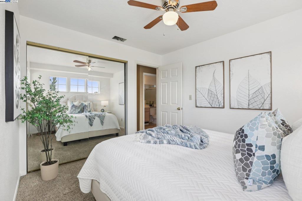 OAKLEY - Residential