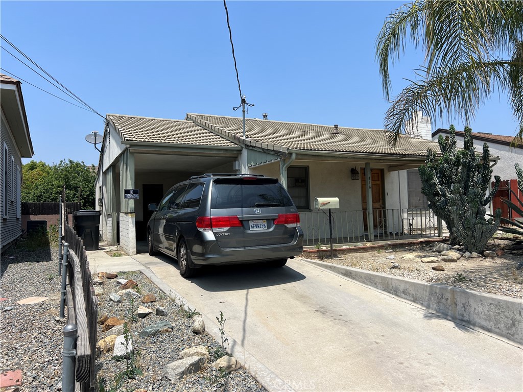 316 W Lugonia Avenue