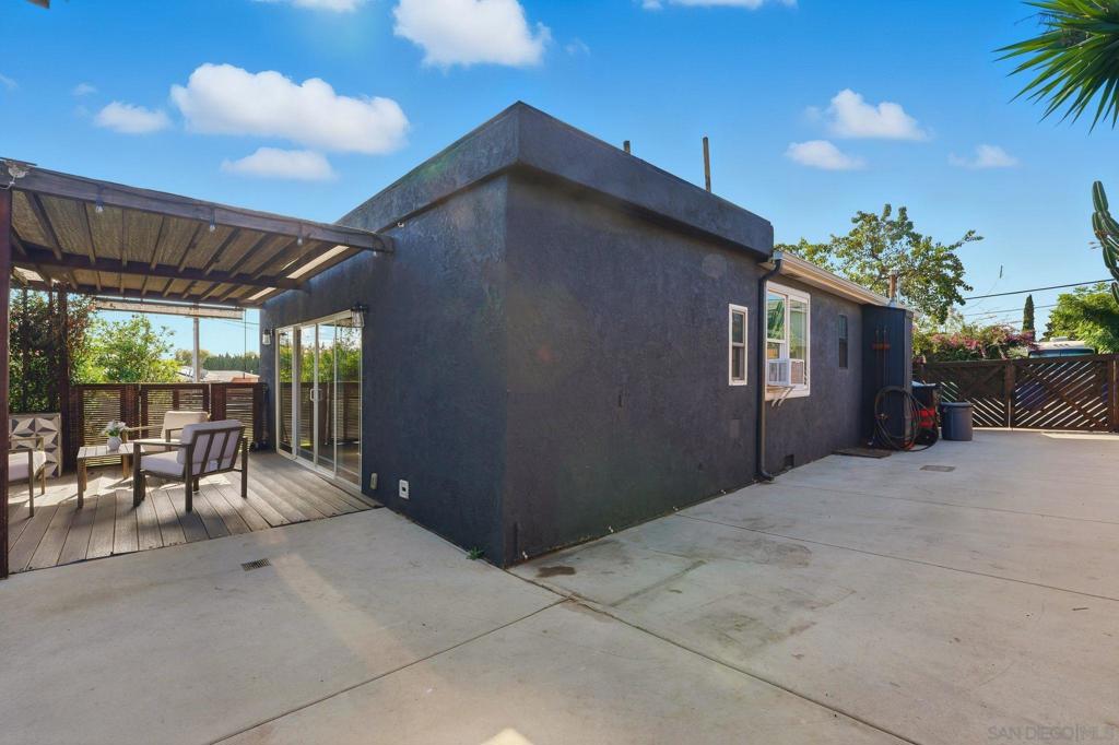 Linda Vista - Residential