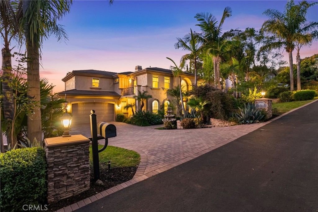 Photo of 12941 Villa Rose Drive, North Tustin, CA 92705 (MLS # PW25248182)