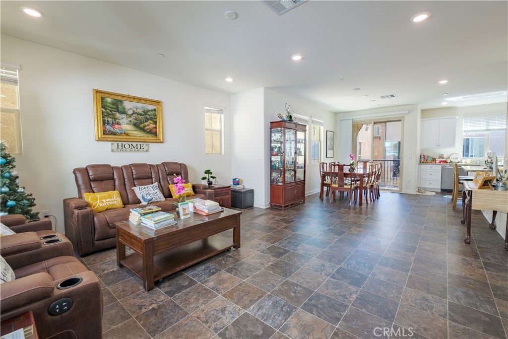 2243 Strawberry Court
