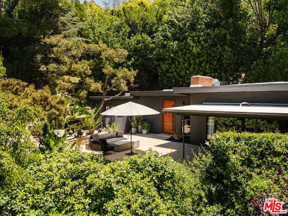 15256 Rayneta Drive