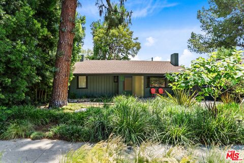 Photo of 1718 Hill Drive, Los Angeles, CA 90041 (MLS # 26727029)
