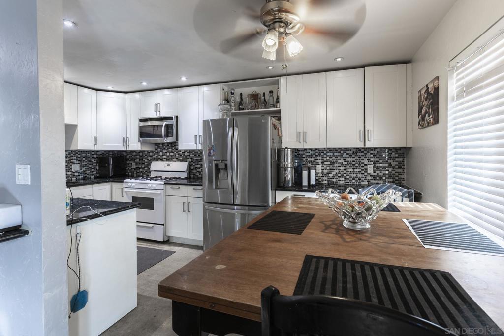 2531 Caminito Hiedra