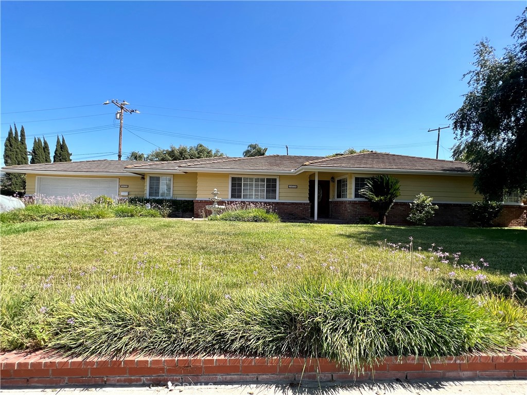 Custom-Built Home for Rent – Spacious, Bright, and Perfectly Located!
Tucked away in a peaceful cul-de-sac in a top-rated school district, this custom-built 3 bed, 3 bath home (plus bonus room!) offers the perfect blend of comfort, style, and convenience.
Property Highlights:
• 3 Bedrooms + 3 Bathrooms – Room for everyone and everything.
• Bonus Room with Window – Perfect for an art studio, music room, hobby space, or guest area.
• Generous 2,370 sq. ft. of open living space.
• Large Backyard – Professionally landscaped with lush greenery & fruit trees for your own garden paradise.
• Open Kitchen – Flooded with natural light, large windows, and perfect for entertaining.
• New A/C Unit – Stay cool and comfortable year-round.
• Private Office Space – Work from home with ease.
• Laundry Room – Full-sized and conveniently located.
• Tesla EV Charger – Charge at home and save time.
Location Perks:
• Nestled in a quiet cul-de-sac, yet just minutes from shops, banks, restaurants, and freeway access.
• Close to schools, parks, and local favorites.
This home offers bright, airy spaces and a floor plan designed for modern living. Whether you’re relaxing in the backyard, cooking in the sunlit kitchen, or enjoying your creative space, you’ll love every corner of it.
Now Available – Schedule a viewing today!